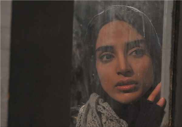 عکس های حامد بهداد ، الهه حصاری و فریبا کوثری در فیلم بی تابی بیتا | WwW.BestBaz.RozBlog.Com