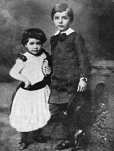 عکس کودکی آلبرت انیشتین و خواهرش | WwW.BestBaz.RozBlog.Com